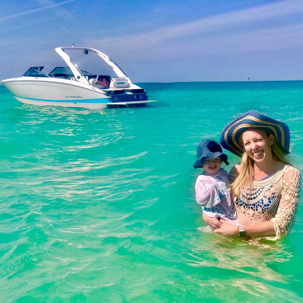 Meet your Posher, Carrie